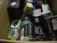 Doos lampen div kleuren en modellen - afbeelding 4 van  4