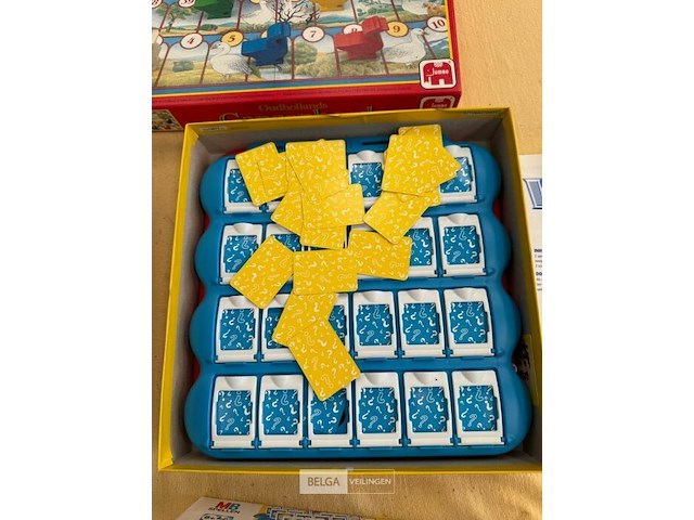 Doos met 3 gezelschapsspelletjes - afbeelding 5 van  6