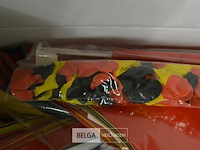 Doos met belgie versiering - afbeelding 4 van  4