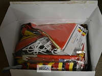 Doos met belgie versiering - afbeelding 1 van  4