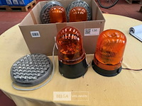 Doos met div led signalisatielampen en oranje zwaailichten - afbeelding 3 van  3