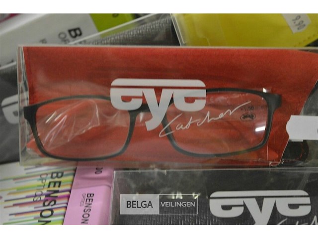 Doos met div leesbrillen - afbeelding 5 van  5