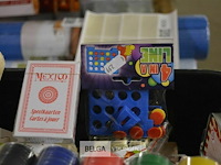 Doos met div mini spellen - afbeelding 2 van  4