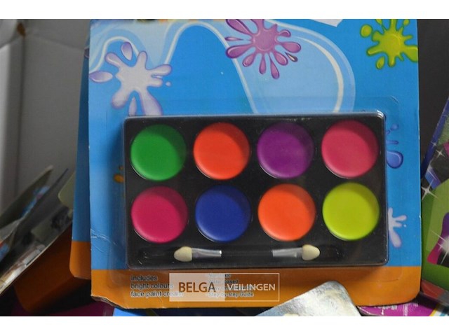 Doos met div speelgoed en make up - afbeelding 3 van  6