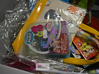 Doos met div speelgoed en make up - afbeelding 5 van  6