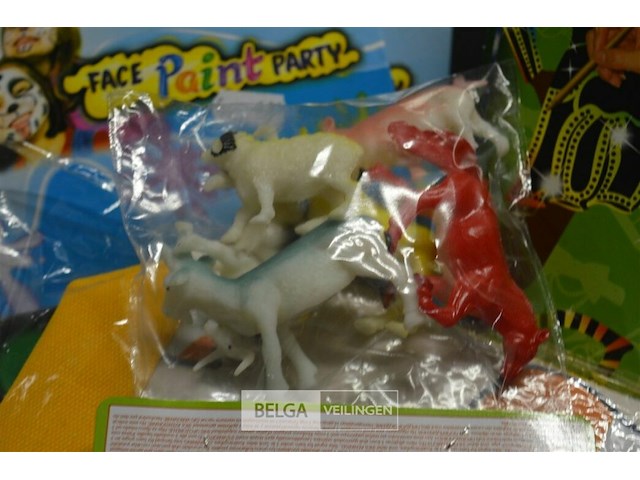 Doos met div speelgoed en make up - afbeelding 6 van  6