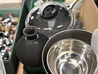 Doos met diverse toebehoren keuken - afbeelding 2 van  3