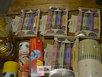 Doos met inhoud - afbeelding 3 van  6