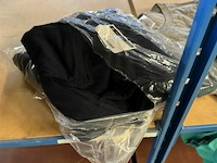 Doos met kleren t-shirts etc nieuw - afbeelding 4 van  7