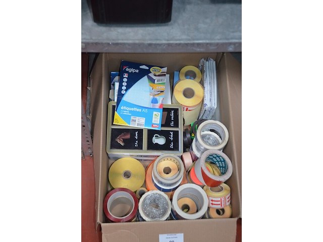 Doos met plakband en etiketten, 8 dweilkoppen - afbeelding 2 van  7