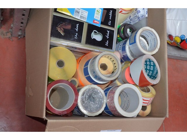 Doos met plakband en etiketten, 8 dweilkoppen - afbeelding 4 van  7