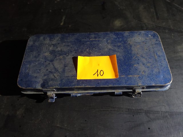 Doos met ratelsleutel en doppenset - afbeelding 6 van  6