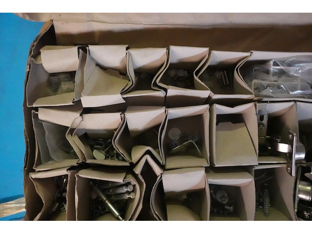 Doos meubelbeslag - afbeelding 5 van  6