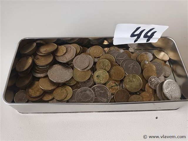 Doos oude munten - afbeelding 1 van  4