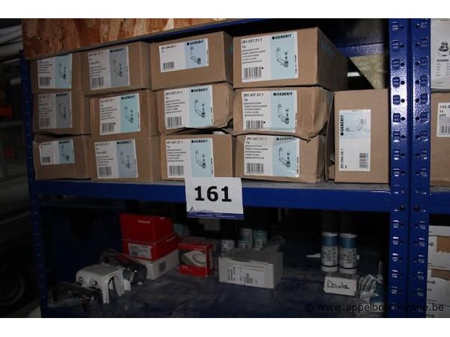 Doos pijpklemmen - geberit - 114.949.00.1 set kleppen - diverse types set thermische ventielen - diverse types set leidingen - tecuro - diverse maten set klemstukken - diverse maten - afbeelding 4 van  4