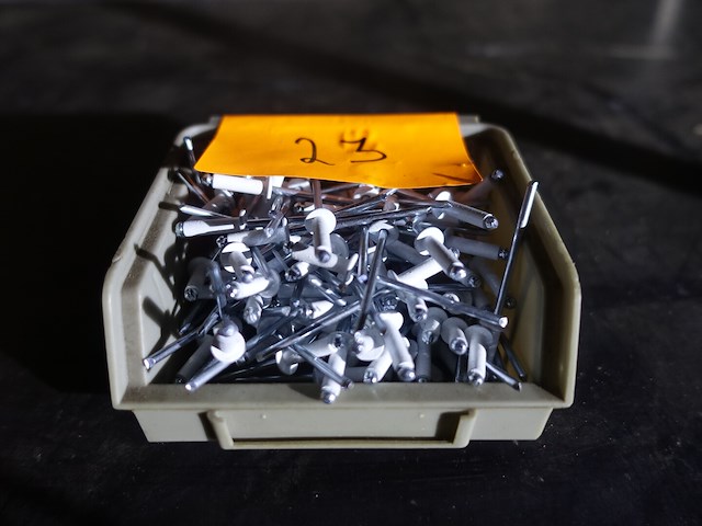 Doos popnagels - afbeelding 1 van  4