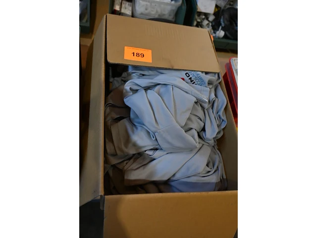 Doos promotieshirts hino - afbeelding 1 van  3