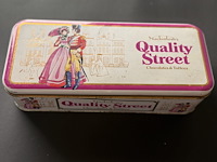 Doos quality street met diverse munten - afbeelding 3 van  5