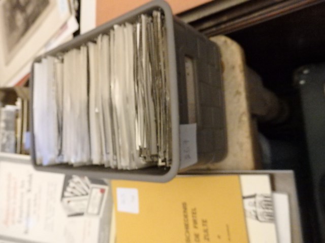 Doos rouwprenten +- 500 vlaanderen - afbeelding 1 van  2