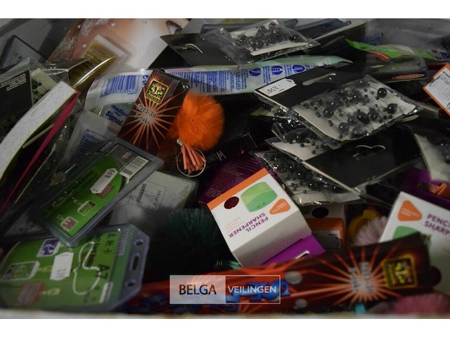 Doos strooigoed carneval - afbeelding 5 van  5