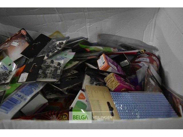 Doos strooigoed carneval - afbeelding 4 van  5