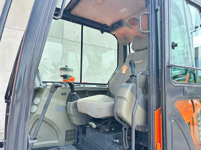 Doosan - 2017 - dx55-9c - midigraafmachine - afbeelding 26 van  40