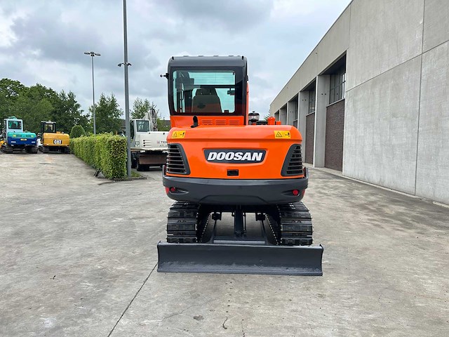 Doosan - 2018 - dx55-9c - midigraafmachine - afbeelding 5 van  40