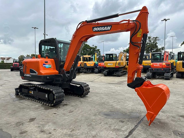 Doosan - 2018 - dx55-9c - midigraafmachine - afbeelding 23 van  40