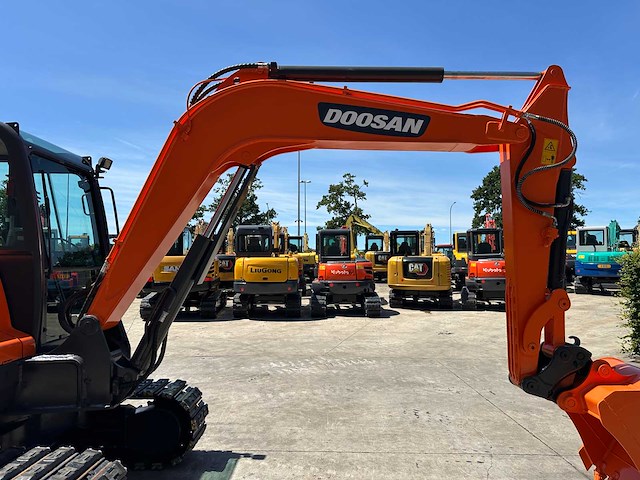 Doosan - 2018 - dx55-9c - midigraafmachine - afbeelding 6 van  31