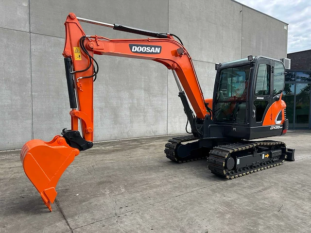 Doosan - 2018 - dx55-9c - midigraafmachine - afbeelding 1 van  41