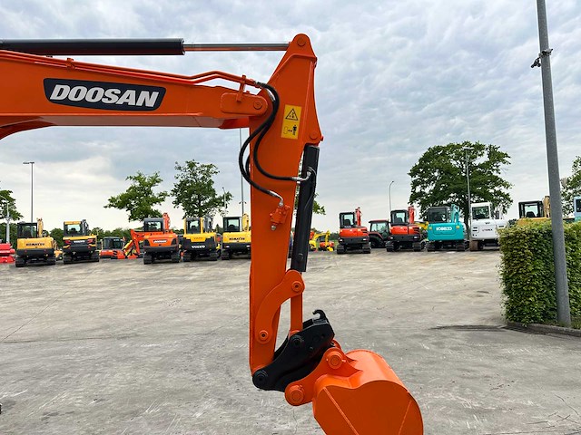 Doosan - 2019 - dx55-9c - midigraafmachine - afbeelding 12 van  40