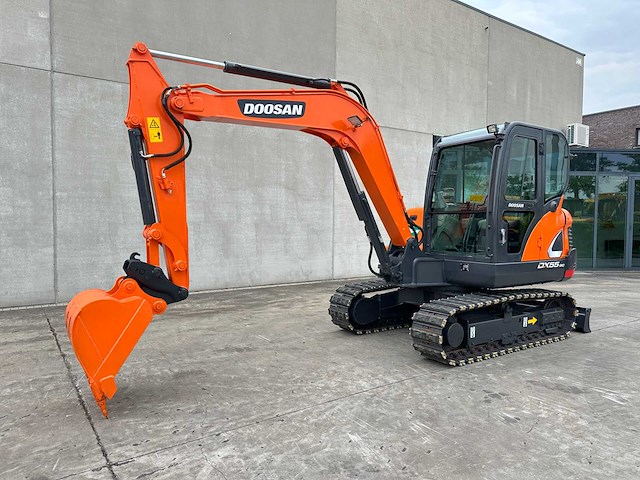 Doosan - 2019 - dx55-9c - midigraafmachine - afbeelding 1 van  40