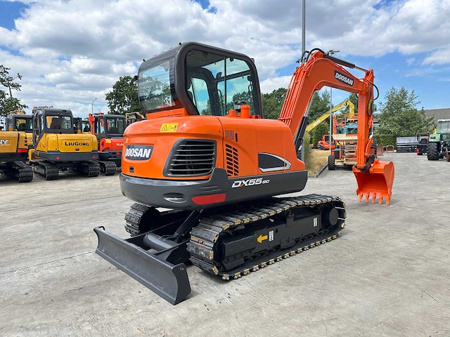 Doosan - 2019 - dx55-9c - midigraafmachine - afbeelding 34 van  41
