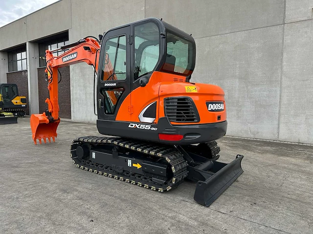 Doosan - 2019 - dx55-9c - midigraafmachine - afbeelding 37 van  40