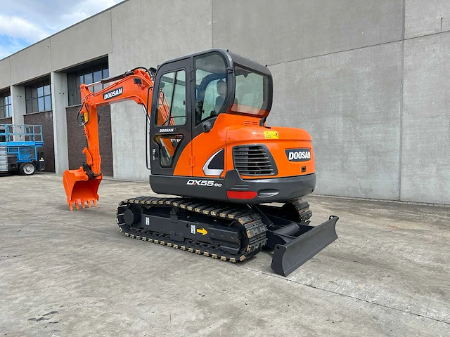 Doosan - 2019 - dx55-9c - midigraafmachine - afbeelding 15 van  41