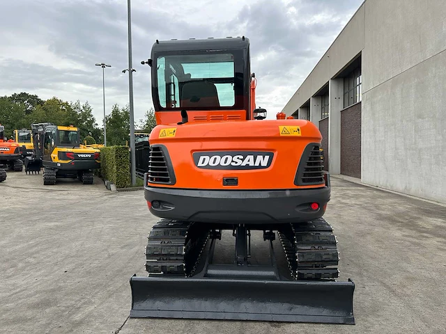 Doosan - 2019 - dx55-9c - midigraafmachine - afbeelding 36 van  40