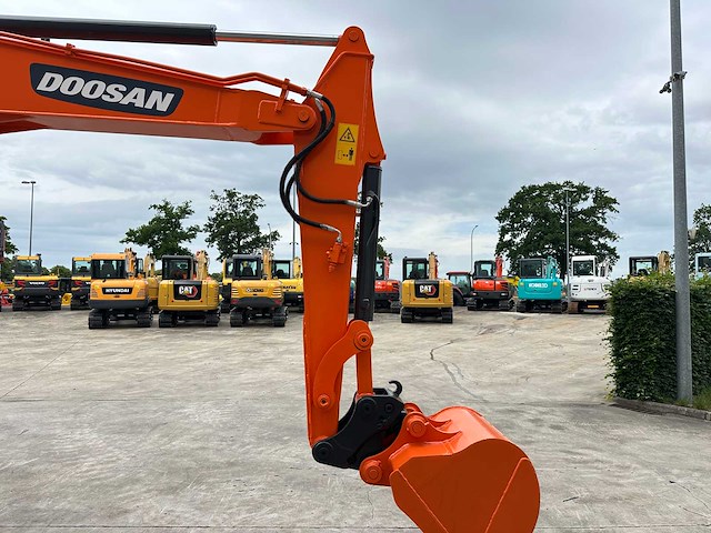 Doosan - 2019 - dx55-9cn - midigraafmachine - afbeelding 12 van  40