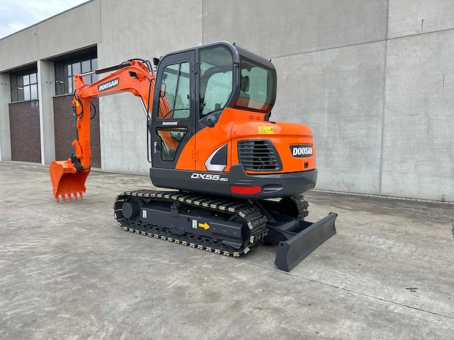 Doosan - 2019 - dx55-9cn - midigraafmachine - afbeelding 35 van  38
