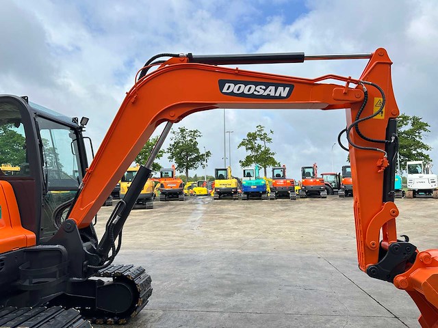Doosan - 2019 - dx55-9cn - midigraafmachine - afbeelding 6 van  41