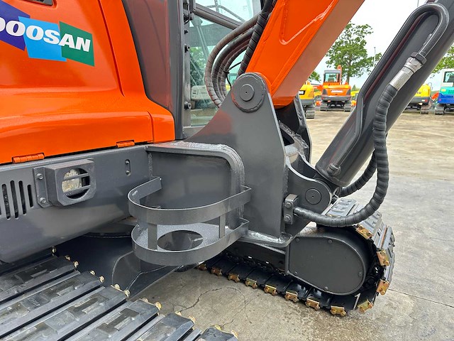 Doosan - 2019 - dx55-9cn - midigraafmachine - afbeelding 7 van  41