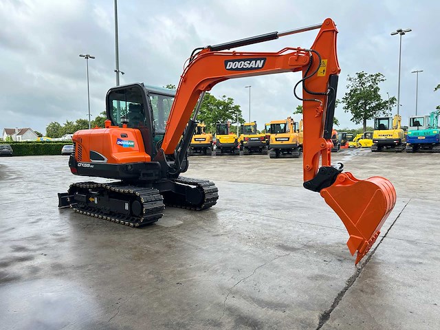 Doosan - 2019 - dx55-9cn - midigraafmachine - afbeelding 23 van  41