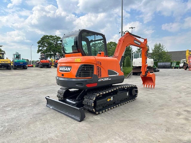 Doosan - 2020 - dx55-9cn - midigraafmachine - afbeelding 34 van  42
