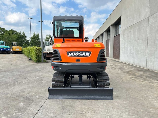 Doosan - 2020 - dx55-9cn - midigraafmachine - afbeelding 38 van  42
