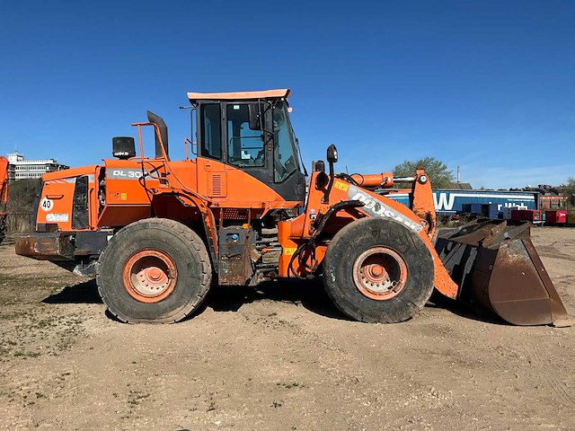 Doosan - dl300-3 - shovel - 2013 - afbeelding 8 van  24