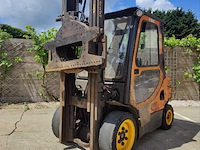 Doosan 3 ton diesel heftruck - gesloten cabine - rotator - vorken inbegrepen - afbeelding 2 van  7