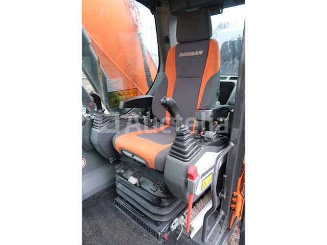 Doosan dx210w-5 wielgraafmachine - afbeelding 57 van  58
