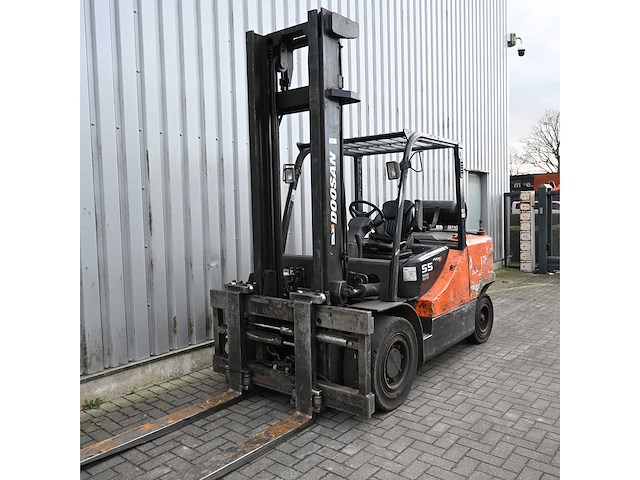 Doosan g55c-5 lpg heftruck - afbeelding 9 van  16