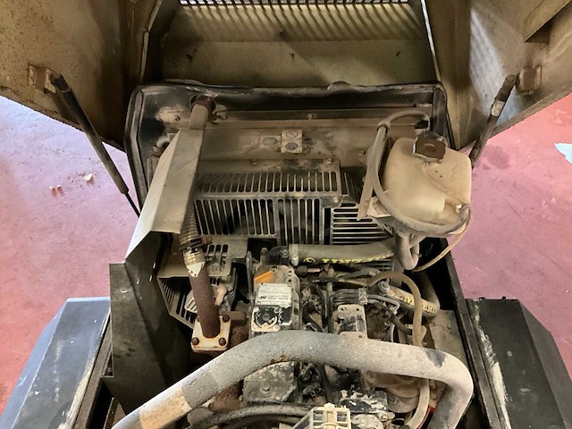 Doosan luchtcompressor - afbeelding 7 van  26