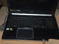 Doosje met ca. 80 stuks piercings en stretchers, ca. 36 metalen verstelbare tatoeage handvaten, elektrische tatoeage machine goud rotary, 2 spoel tatoeage machines,10 wergwerp cartridges grip zwart, 2 paarse bischop rotary tatoeage machines, - afbeelding 8 van  33