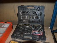 Dopsleutelset stanley in koffer, bit- en boorset dewalt, bit set dremel van parkside, spiekes in pvc doos (13) - afbeelding 5 van  12